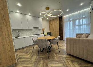 Продажа 3-ком. квартиры, 90 м2, Ростовская область, Берберовская улица, 32с1