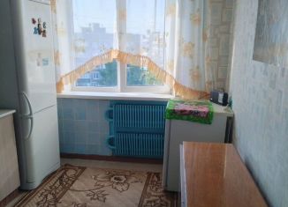 Аренда трехкомнатной квартиры, 61 м2, Курск, улица Майский Бульвар, 22