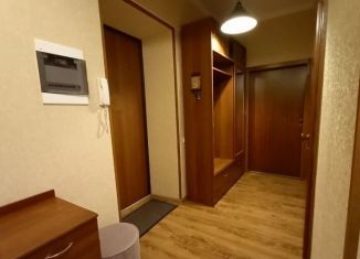 Сдаю 2-комнатную квартиру, 55 м2, Москва, улица Бориса Галушкина, 15