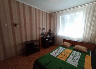 Продам 3-ком. квартиру, 67 м2, Армавир, улица Маркова, 345