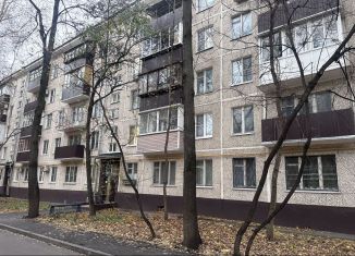 Продаю трехкомнатную квартиру, 56 м2, Москва, улица Винокурова, 12к2