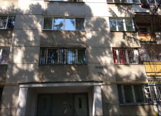 Сдается в аренду комната, 12 м2, Екатеринбург, улица Крылова, 24Б