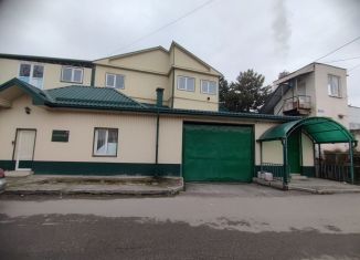 Продаю помещение свободного назначения, 100 м2, Нальчик, Комсомольская улица, 25А