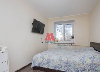 Продам 2-ком. квартиру, 45 м2, Ярославль, улица Большие Полянки, 21