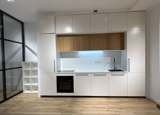 Продам 2-ком. квартиру, 70 м2, Московская область, улица Кудрявцева, 16