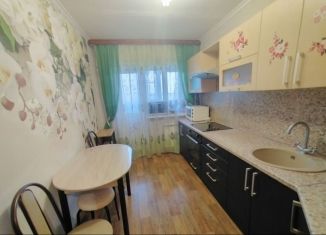 Продаю 2-ком. квартиру, 55 м2, Тула, улица Новосёлов, 2к5