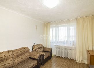 Продается трехкомнатная квартира, 58.6 м2, Тюмень, улица Монтажников, 13, Восточный округ