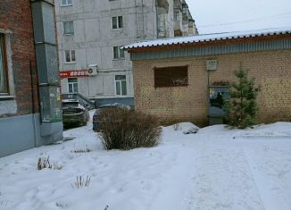 Продается двухкомнатная квартира, 41 м2, Новокузнецк, Октябрьский проспект, 10