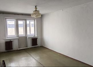 Продам 3-ком. квартиру, 58 м2, Абакан, улица Карла Маркса, 21А