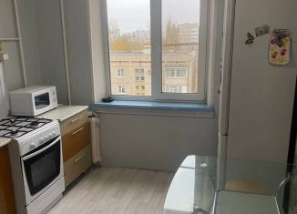 Продажа 3-ком. квартиры, 60 м2, Волгодонск, бульвар Великой Победы, 20