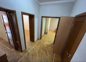 Сдается 3-ком. квартира, 80 м2, Майкоп, улица Гайдара, 119