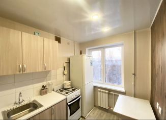 Сдам 1-ком. квартиру, 30 м2, Омск, проспект Менделеева, 12