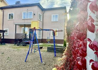 Сдам в аренду коттедж, 99 м2, деревня Зелёная Поляна, Центральная улица, 18-20