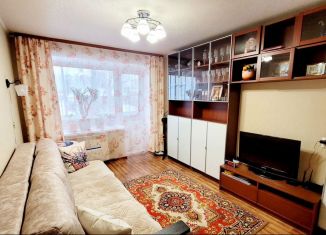 Продам 3-ком. квартиру, 53 м2, Нижегородская область, Климовская улица, 10