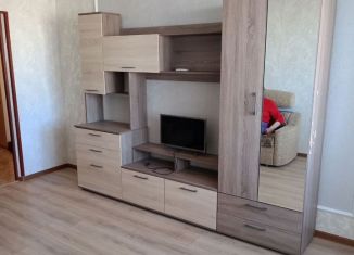 Сдается 2-ком. квартира, 50 м2, Георгиевск, улица Мира, 3