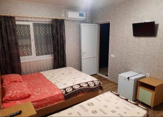 Сдается в аренду комната, 30 м2, Краснодарский край, Заводская улица, 44