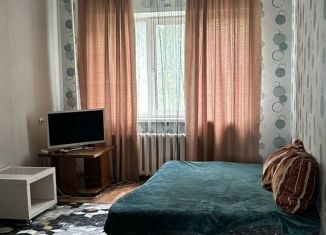 Сдаю в аренду комнату, 18 м2, Курган, улица Яблочкина, 6