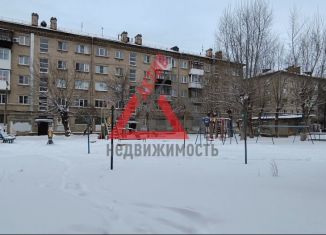 Продается 1-комнатная квартира, 30.4 м2, Каменск-Уральский, улица Карла Маркса, 44А