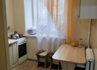 Продам 2-ком. квартиру, 39 м2, Нижегородская область, улица Федосеенко, 94А