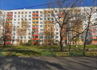 Продается 3-комнатная квартира, 60 м2, Москва, улица Гастелло, 37, метро Электрозаводская