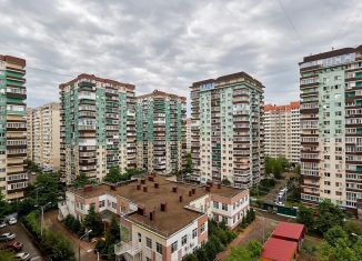 Продажа 2-ком. квартиры, 57 м2, Краснодар, улица имени 40-летия Победы, 97/2, микрорайон Восточно-Кругликовский