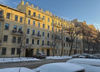 Продаю квартиру студию, 13.6 м2, Санкт-Петербург, метро Приморская, 12-я линия Васильевского острова, 55/20Б