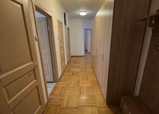 Сдача в аренду 3-ком. квартиры, 125 м2, Москва, улица Крылатские Холмы, 28, район Крылатское