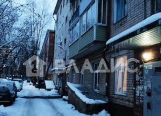 Продаю трехкомнатную квартиру, 52 м2, Калуга, улица Чехова, 3, Октябрьский округ