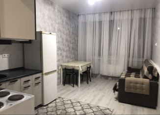 Сдаю 1-комнатную квартиру, 50 м2, Балабаново, улица Энергетиков, 3