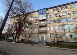 Продам 2-комнатную квартиру, 35 м2, Благодарный, Комсомольская улица, 10