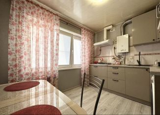 Сдам 2-комнатную квартиру, 50 м2, Армавир, улица Маркова, 311