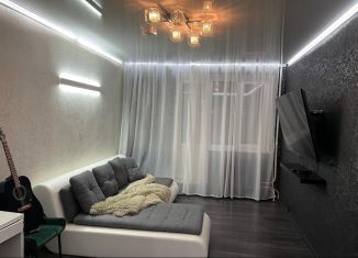 Сдам трехкомнатную квартиру, 78 м2, Москва, Никулинская улица, 23к2, ЗАО