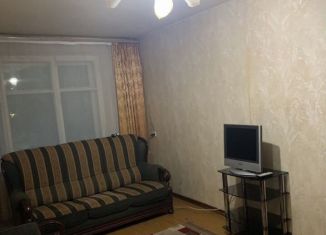 Сдам 2-ком. квартиру, 50 м2, Москва, Наро-Фоминская улица, 5