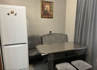 Аренда двухкомнатной квартиры, 65 м2, Краснодарский край, улица Комарова, 12