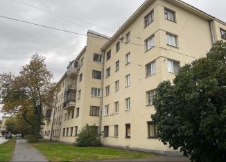 Продается трехкомнатная квартира, 70 м2, Санкт-Петербург, проспект Стачек, 11, метро Балтийская