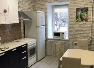 Аренда 2-комнатной квартиры, 52 м2, Мурманск, улица Беринга, 20