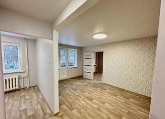 Продаю 2-комнатную квартиру, 44.6 м2, Тюмень, улица Пермякова, 12