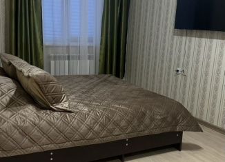 Аренда 1-ком. квартиры, 38 м2, Ростовская область, улица Суворова, 21/32к2