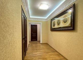 Продажа 4-ком. квартиры, 105 м2, Каспийск, улица Ленина, 78