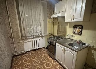 Продается трехкомнатная квартира, 52 м2, Москва, улица Юлиуса Фучика, 2/30