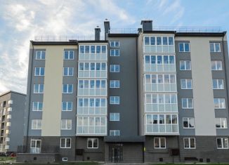 Продается 1-ком. квартира, 47 м2, Калининград, Рассветная улица, 25