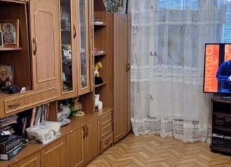 Продается трехкомнатная квартира, 60.2 м2, Алатырь, улица Горшенина, 18